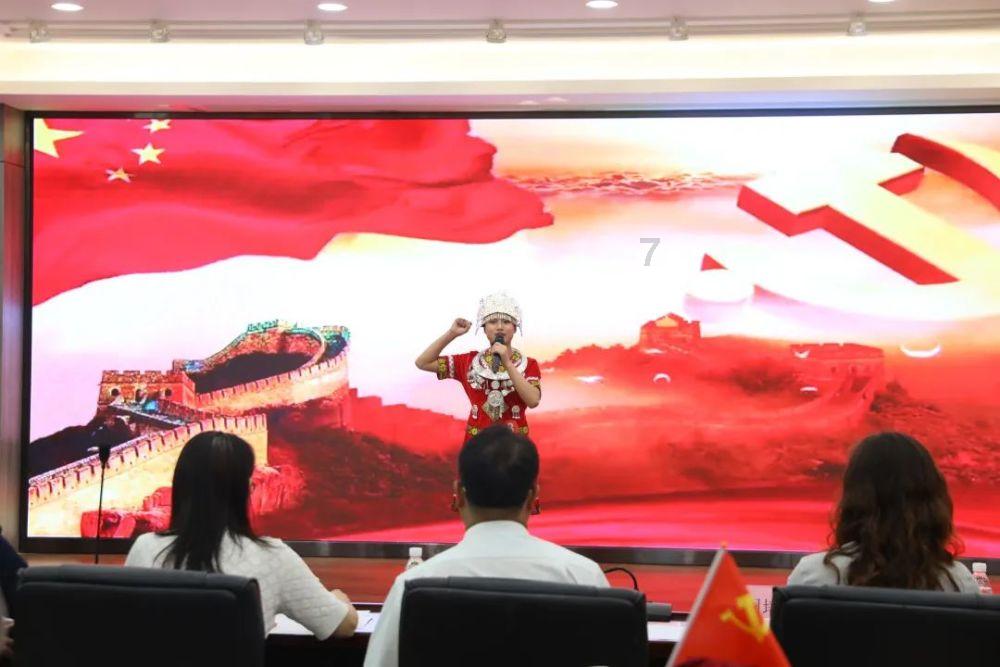 定南:城乡处处景 游客年年多
